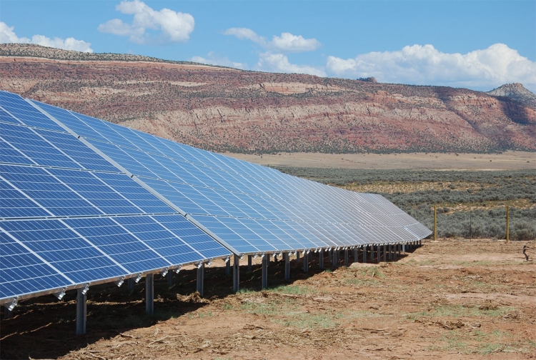 A community solar farm in Colorado. GTM Research has predicted that GTM predicts that the community solar sector in the US will grow 59% between 2014 and 2020. Image: Clean Energy Collective / Martifer Solar USA. 