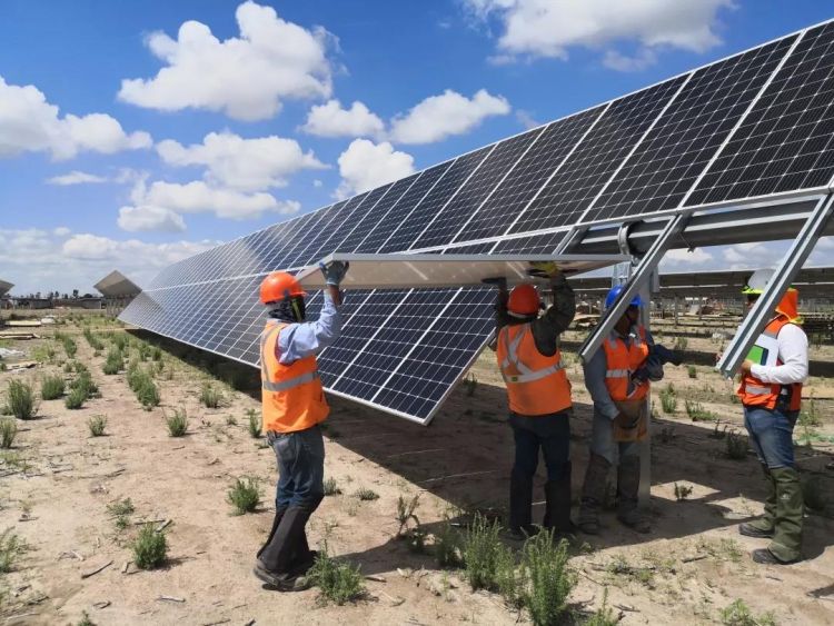 Featuring 191MW of LONGi Solar’s mono-crystalline modules, El Llano is a 2017 auction winner and raised US$280m from banks in March 2019. Image credit: LONGi Solar