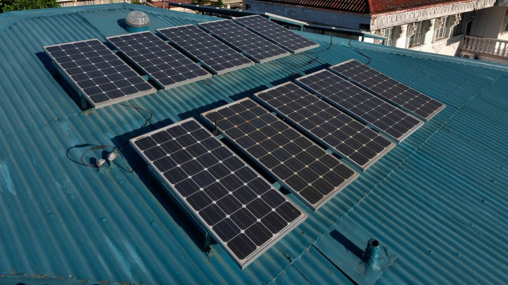 The bank will also create technical guidelines and standards for rooftop PV in Sri Lanka. Credit: ADB