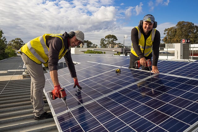 Large-scale hotspot Queenland will make electricians mandatory for panel installation in May (Credit: Flickr)