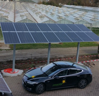 The bifacial PV system on Lake Constance, Germany.