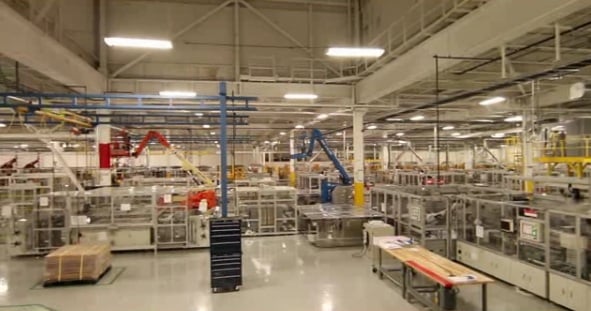 Gross profit in the second quarter was US$182.6 million, compared to $107.4 million in the previous quarter. Image: Canadian Solar