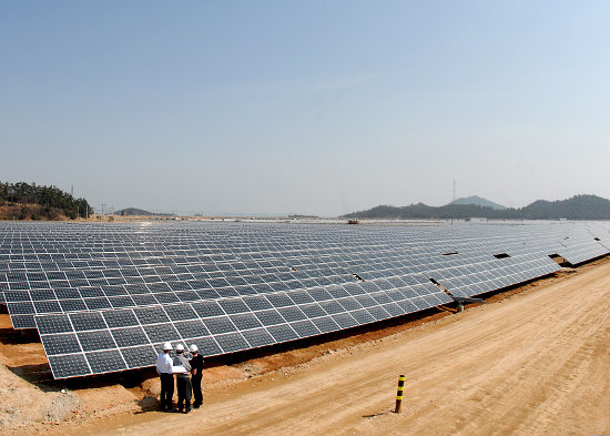 Solar park in South Korea. Credit: Conenergy.