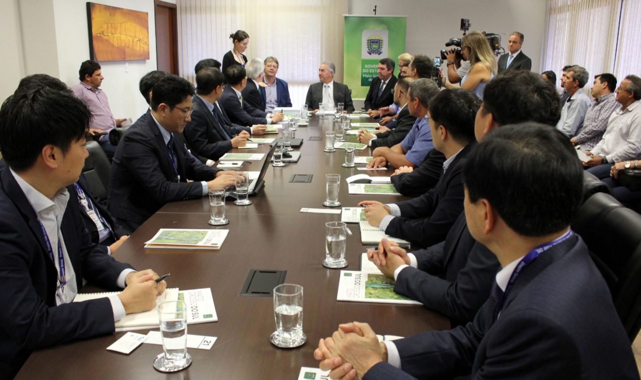 South Korean reps recently met state officials to discuss the utility-scale project (Credit: Mato Grosso do Sul government)