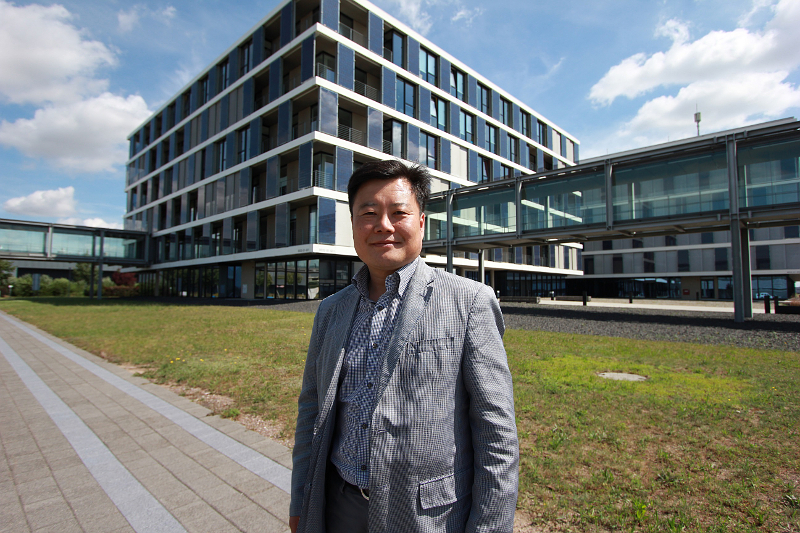 Dr. Daniel JW Jeong, formerly head of R&D at the company since January of 2015 takes over as its new CTO with immediate effect. Dr. Jeong had previously held the CTO position at Hanwha Q-Cells. Image: Hanwha Q CELLS