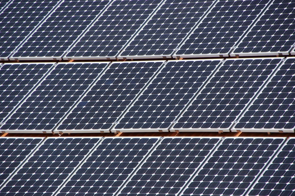 Once this acquisition is approved by regulators, this phase of the Badger Hollow Solar Farm would begin generating electricity in 2021. Image: Martin Abegglen / Flickr