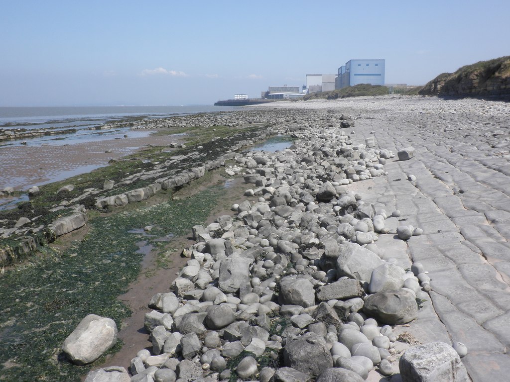 A view of the Hinkley Point nuclear station from the west. Source: Roger Cornfoot, Creative Commons