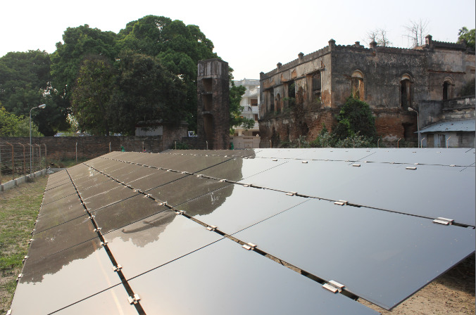 First Solar thin-film solar modules on site. Credit: Tom Kenning