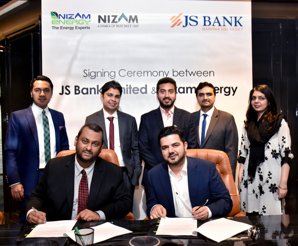 The collaboration agreement was signed by Babbar Wajid, Head of Product Development & Business Management – JS Bank and Usman Ahmad, CEO – Nizam Energy in the presence of team members from both organizations. Credit: JS Bank