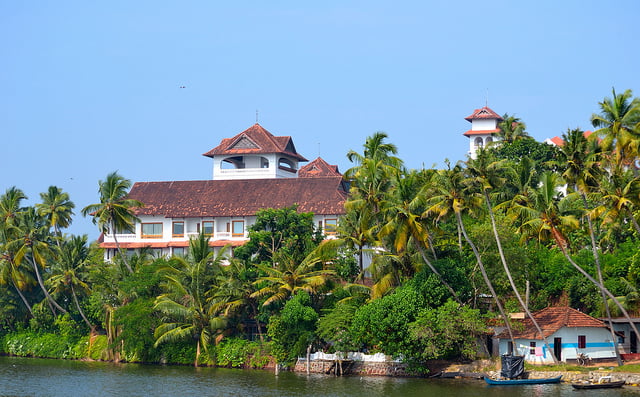 Kerala has the world's first solar powered airport and is now looking at other utility-scale projects. Flickr: Thangaraj Kumaravel