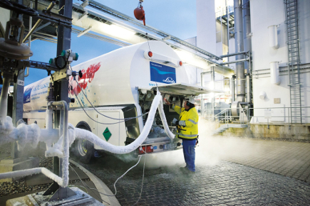 Both industrial gasses firms are key suppliers to the electronics industries, including crystalline silicon and thin-film solar sectors, globally. Image: Linde