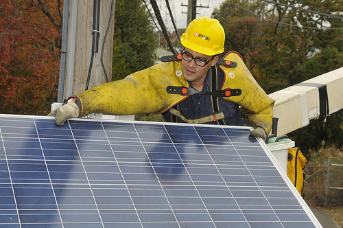 The utility has applied to the New Jersey Board of Public Utilities to develop the PV plants on around 10 landfills and brownfield sites over four years. Credit: PSE&G