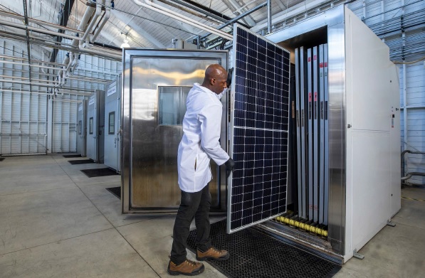 PVEL is also reducing the total number of PV module samples required, while reducing testing times by 25% for tests such as thermal cycling to provide faster reporting while maintaining data quality and integrity. Image: PVEL