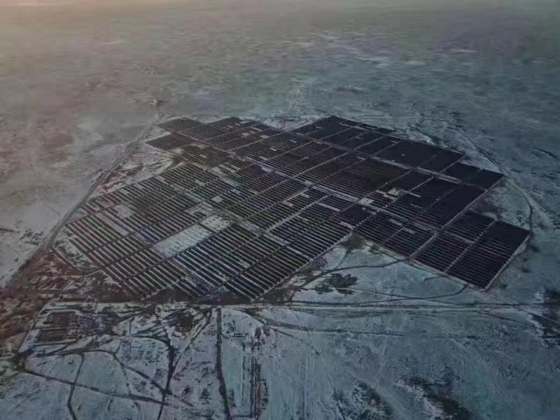 The installation, located in Gulshat, Aktogay District, Karaganda Region of Kazakhstan, features 325W Poly 1500VDC polycrystalline modules. Image: Risen Energy