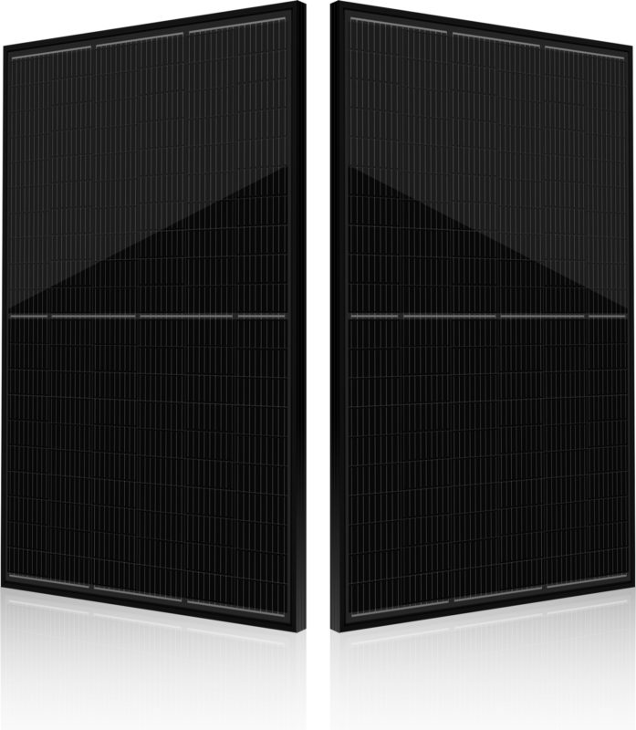 The full-black module utilizes a range of large-area wafers, as well as half-cut cells, offering a power output of up to 330Wp with a module conversion efficiency rate of 19.5%. Image: Seraphim Solar