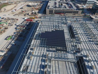 The new headquarters, which required an investment of US$1 billion to develop and is located across 40 hectares of land, features an 8.79MW array that is comprised of over 20,000 solar panels. Image: SunPower