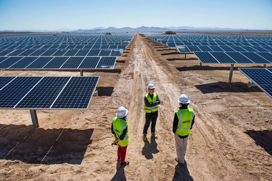 The company is expecting to sell the El Pelicano PV plant in the fourth quarter of 2017. Image: SunPower