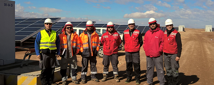 Technicians of ACCIONA Energia and the UPM during the tests carried out in El Romero Solar plant. Credit: Acciona