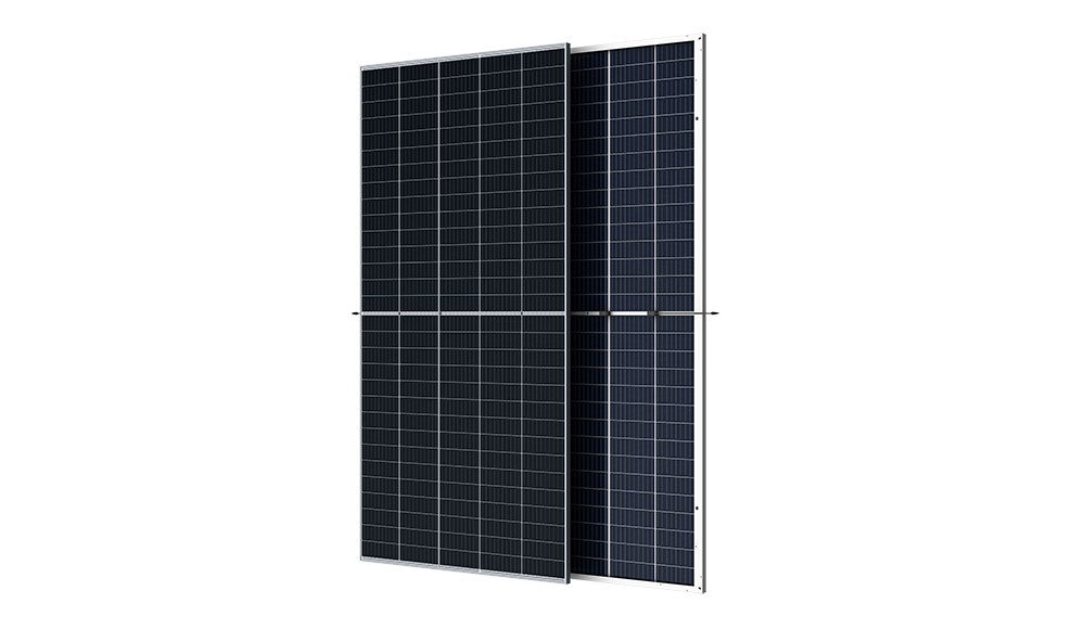 The Vertex modules (600Wp & 550Wp) use 210mm x 210mm half-cut cells and high-density cell interconnection and its currently ramping to volume production. Image: Trina Solar