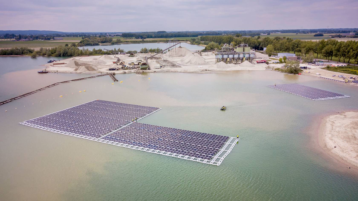 The 1.2MW floating solar farm completed by Vattenfall is built on a body of water created by sand and gravel extraction. Image: Vattenfall.