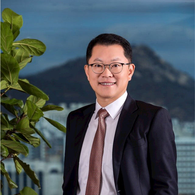 ‘Silicon Module Super League’ (SMSL) member Hanwha Q CELLS has appointed a new chairman and CEO with former experience at the company as parent, Hanwha Group begins consolidating solar sector subsidiaries.