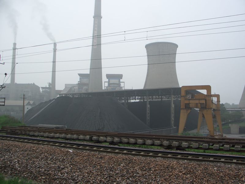 Replacing conventional generation capacity with volatile renewables removes the 'flexibility' aspect of thermal generation including coal (pictured), but this can be dealt with. Image: Wikimedia user: Rodrigo. 