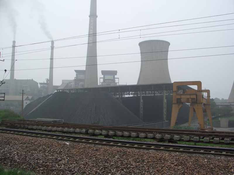 Replacing conventional generation capacity with volatile renewables removes the 'flexibility' aspect of thermal generation including coal (pictured), but this can be dealt with. Image: Wikimedia user: Rodrigo.
