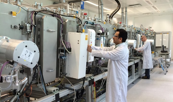 Earlier in 2016, Singulus signed a contract worth around €110 million (US$123 million) for CIGS thin-film production equipment for two 150MW production plants to be built in China using technology from Avancis for CNBM’s entry into BIPV and BAPV markets. Image: Acancis