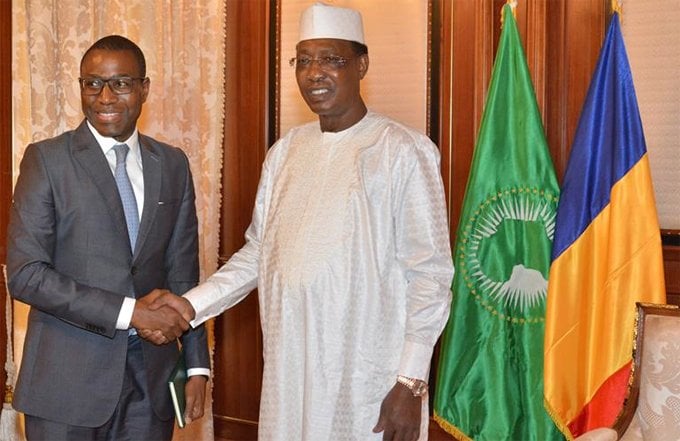 Chadian President Idriss Deby Itno and AfDB Vice President Amadou Hott pose for a photo. Image: AfDB