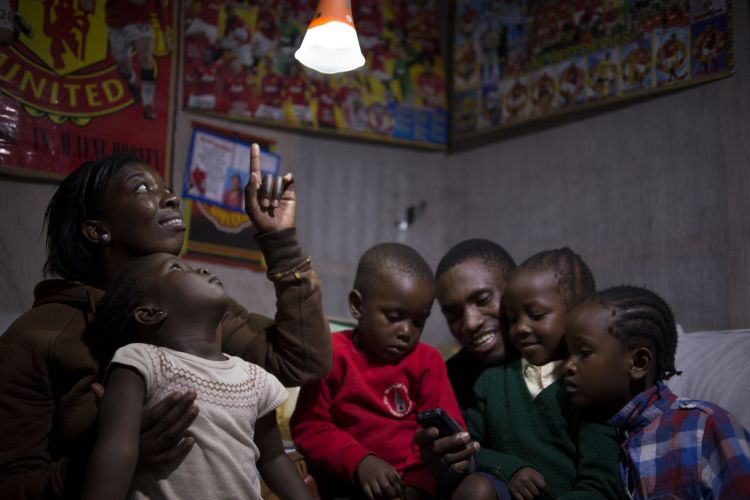 The solar kits use a pre-payment system that makes them financially accessible to low-income consumers. Credit: d.light