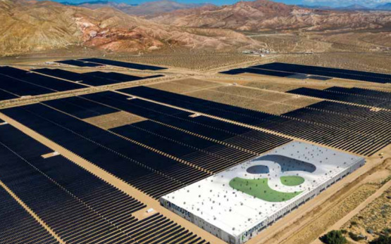 A rendition of 8minute Solar Energy's giant solar-storage project, one of many hybrids under development in the US. Image: 8minute Solar Energy.