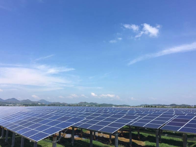 According to EnergyTrend, the new regulations imposed on utility-scale and Distributed Generation (DG) solar markets in China will lead to a decline in demand to be within a range of 29GW to 35GW, with a mid-point forecast of 31.6GW deployed in 2018, a 40% decline. Image: GCL NE