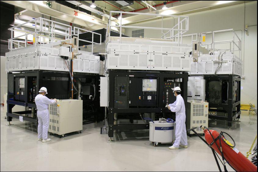 Applied Materials had developed its 'SunFab' turnkey system for a-Si thin film production. Image AMAT