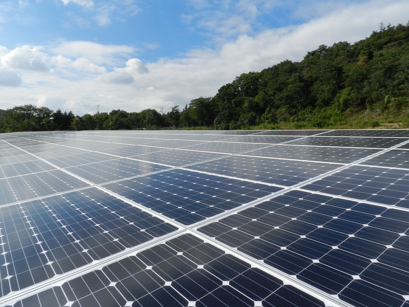 Listing renewable energy funds on the public market will allow retail investors to directly invest in renewables for the first time. Credit: Ichigo