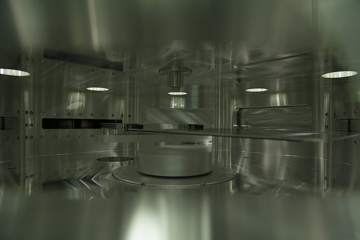 INDEOtec’s ‘OCTOPUS’ series of R&D and production PECVD deposition tools use a proprietary ‘Mirror Reactor’ concept, which avoids the flipping between the top and bottom wafer deposition, eliminating the contamination issues and provide high throughput levels and the repeatability of high HJ cell conversion efficiencies. Image: INDEOtec