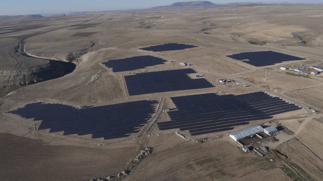 Phoenix Solar relies on the monitoring solutions of meteocontrol at the 6.9 MW-system Zapsu in Kayersi, Turkey. credit: Phoenix Solar