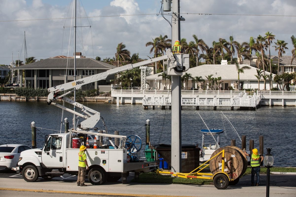 Work to repair power lines in Broward County, Puerto Rico. Credit: FEMA/Christopher Ragazzo.