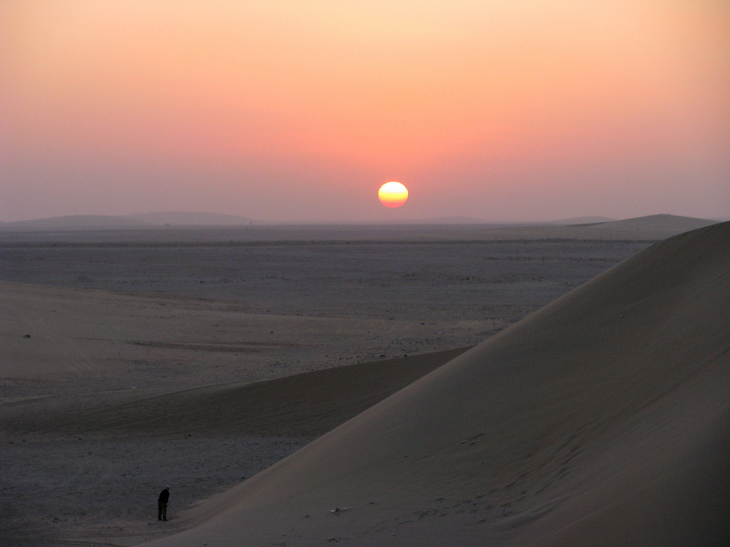 Qatar desert landscape. Source: Flickr/pedronet