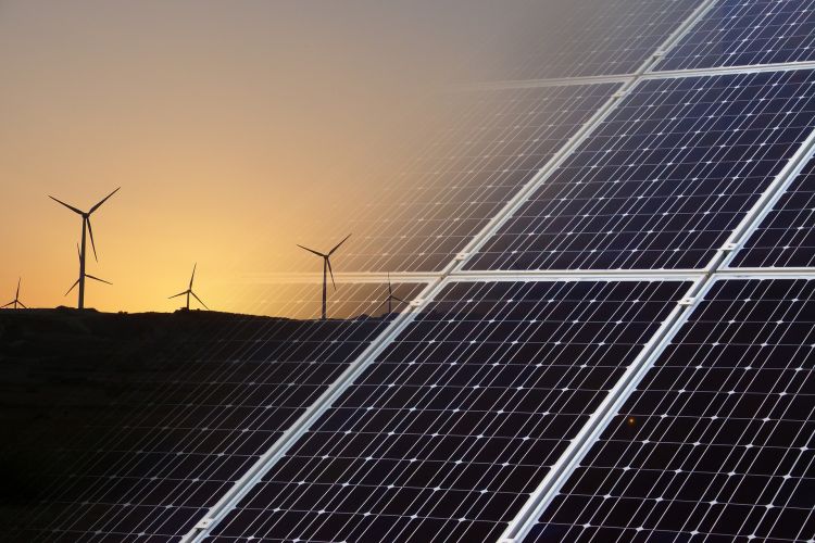 A significant share of Polish, German and Spanish corporates did not feel informed about renewable options (Credit: Seagul / Pixabay)