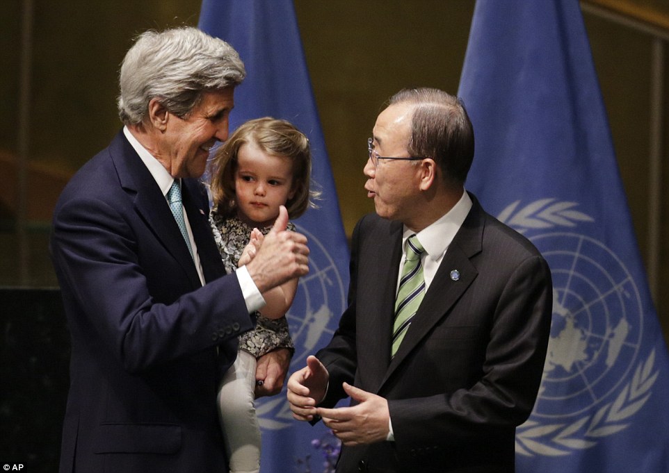 US Secretary of State John Kerry and UN General Secretary Ban Ki-Moon after signing the agreement. Source: AFP/Getty Images