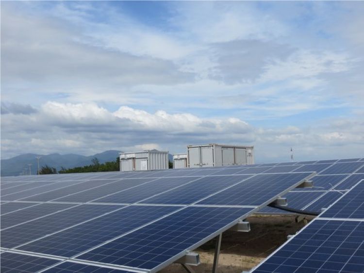 A 6.25MW turnkey central inverter solution supplied by Sungrow at an 80MW utility-scale PV project in Ninh Thuan province, Vietnam. Image: Sungrow