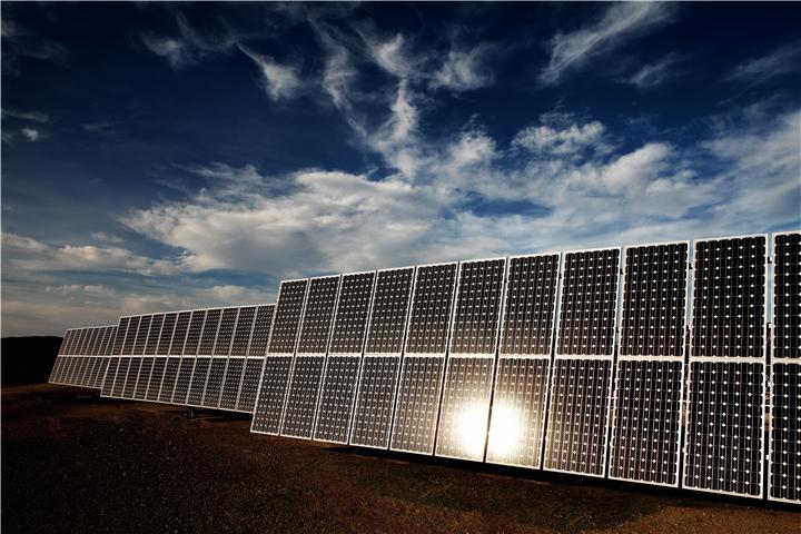 The two installations, located in Mafraq, Jordan, will be constructed by Fotowatio Renewable Ventures (FRV). Image: ABB