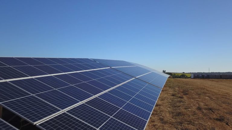 Iberdrola, Exiom to build 500MW TOPCon module manufacturing facility in ...