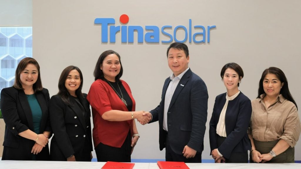 Trina Solar and PetroGreen sign trade deal