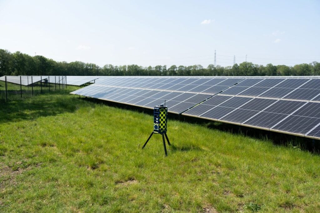 DeterTech's intrusion detection unit PID 360 at a solar PV farm