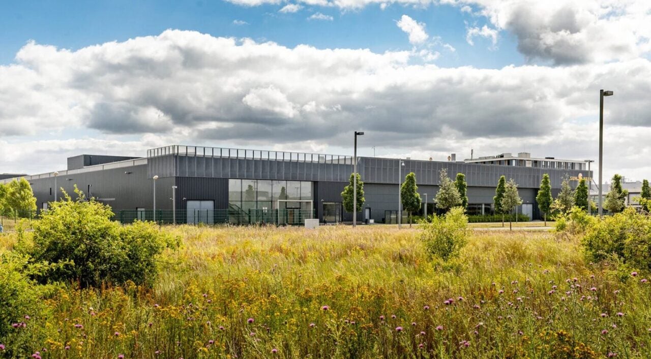 Meyer Burger on the edge following German cell production insolvency