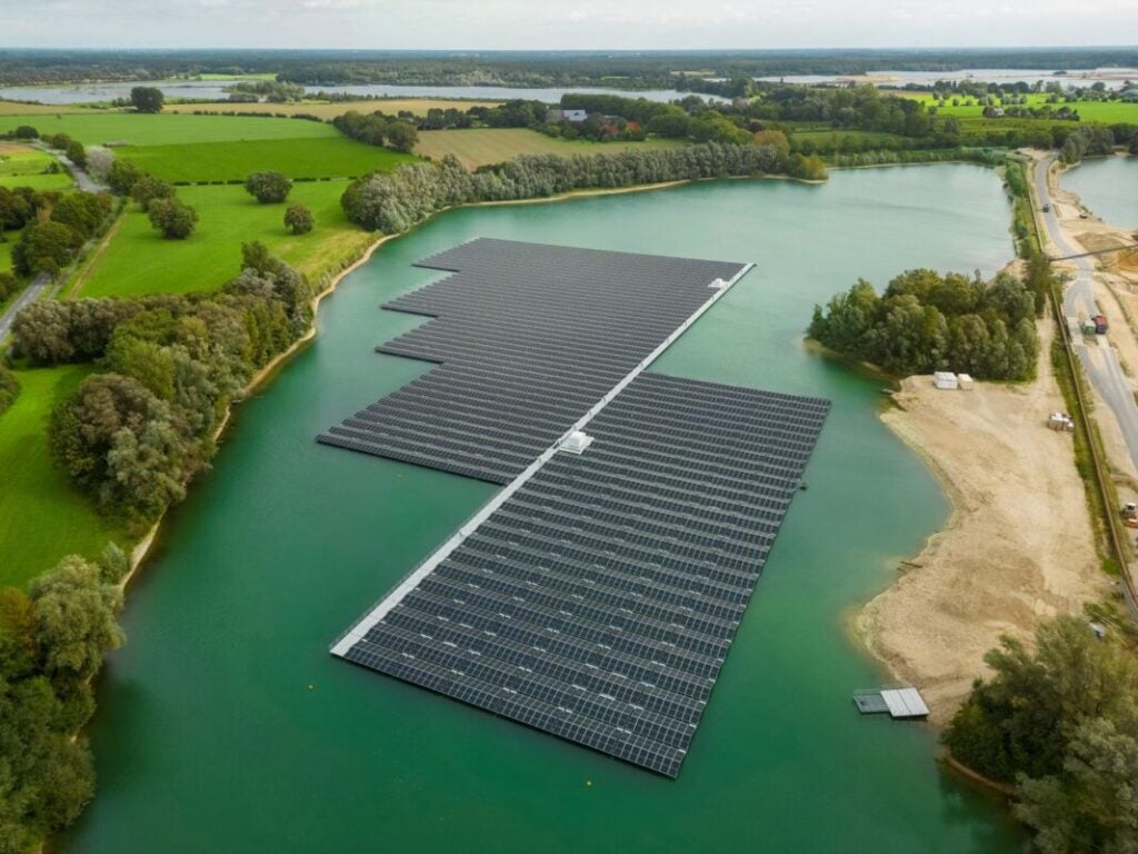 Floating PV system installed in a quarry lake in Germany