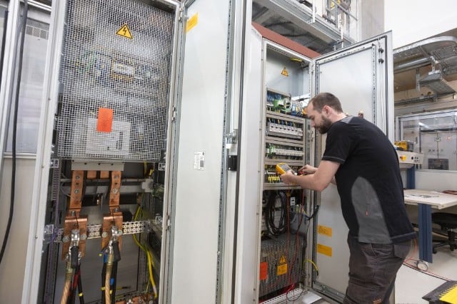 Grid-forming inverter testing at Fraunhofer ISE.