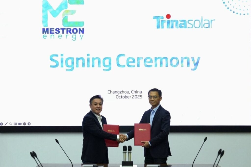 The Trinasolar and Mestron Energy signing ceremony.