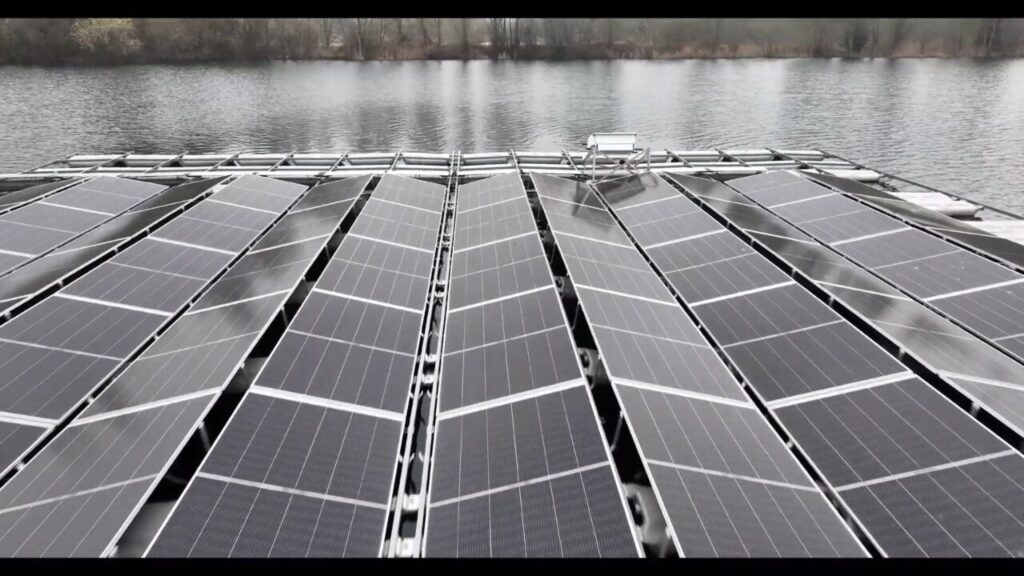 Ciel & Terre new solar PV floating structure which removed walkways module rows